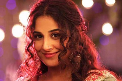 ইনস্টাগ্রামে বিবস্ত্র ছবি দিলেন বিদ্যা 