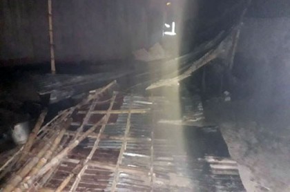 বিরলে আগুনে বাড়ির সব মালামাল ভস্মিভূত