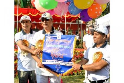 মাদক ও জঙ্গিবাদের বিরুদ্ধে প্রধানমন্ত্রীর যুদ্ধ ঘোষণার কাজ বাস্তবায়ন করছে পুলিশ : আইজিপি