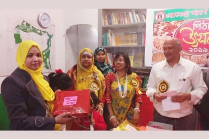 রোমের সেন্তসেল্লেতে পিঠা উৎসব