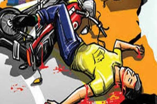 মোটরসাইকেল নিয়ন্ত্রণ হারিয়ে গাছের সঙ্গে ধাক্কা, নিহত ৩

