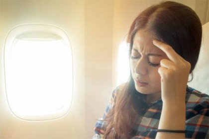যেভাবে বিমানে ওঠার ভয় কাটাবেন