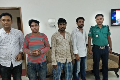 টঙ্গীতে ইয়াবা-গাঁজাসহ ৩ মাদক ব্যবসায়ী আটক

