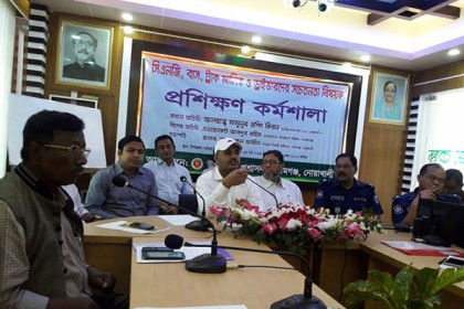 নোয়াখালীতে ড্রাইভারদের সচেতনতা বিষয়ক প্রশিক্ষণ কর্মশালা

