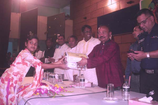 নানা কর্মসূচিতে খাগড়াছড়িতে জাতীয় শিশু দিবস পালিত