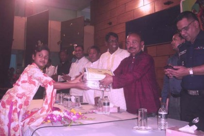 নানা কর্মসূচিতে খাগড়াছড়িতে জাতীয় শিশু দিবস পালিত