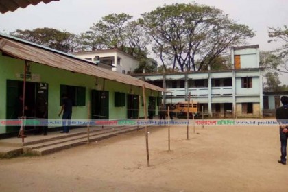 এক ঘণ্টা পরও ভোটারশূন্য সিলেট সদরের বিভিন্ন কেন্দ্র