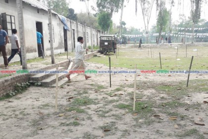 রংপুরের ৬ উপজেলায় ভোটার উপস্থিতি নেই বললেই চলে