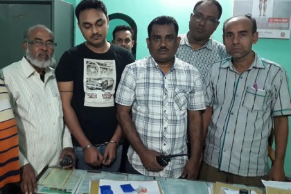 বাগেরহাটে ইয়াবাসহ মাদক ব্যবসায়ী আটক

