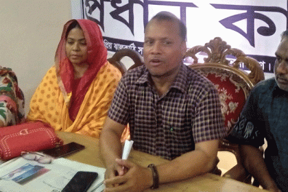 ‘প্রশাসন নৌকার পক্ষে কাজ করছে’