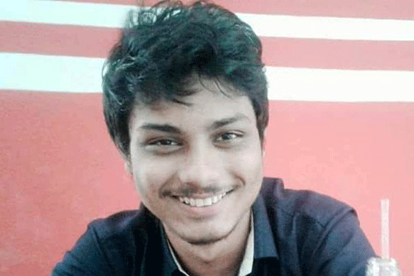 সিকৃবির ছাত্র হত্যা; সেই বাস চালক-হেলপারকে মৌলভীবাজার থানায় হস্তান্তর