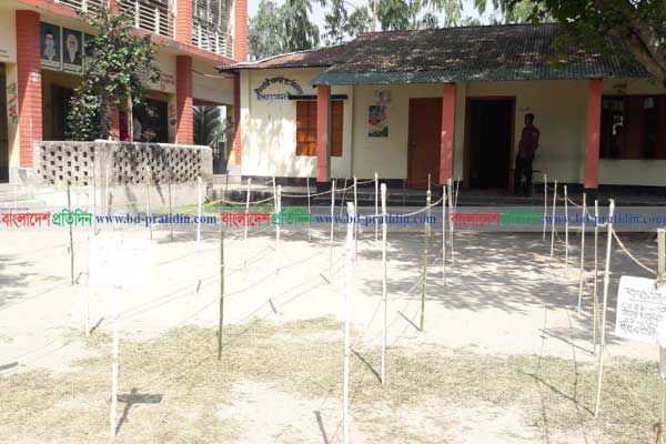 রংপুরের কেন্দ্রগুলো ভোটার শূন্য