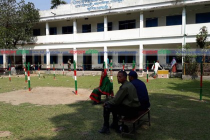 ভোটার শূন্য গাজীপুরের কেন্দ্রগুলো 