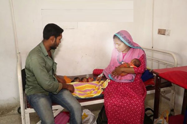প্রসবের ২৬ দিন পর আরো দু’টি বাচ্চা প্রসব!
