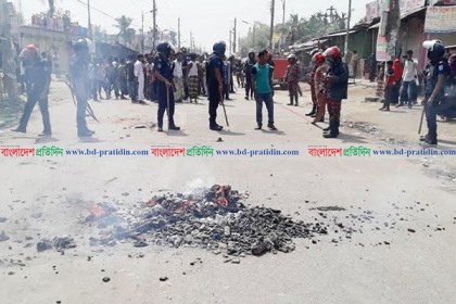 কিশোরগঞ্জে নৌকায় ভোট দেওয়ায় বাড়িঘরে হামলা, আহত ১০