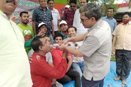 ইছামতি নদী দূষণমুক্ত করার দাবিতে ১২ ঘণ্টা অনশন