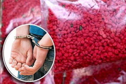৩ হাজার ইয়াবাসহ বিমানবন্দরে যাত্রী আটক 