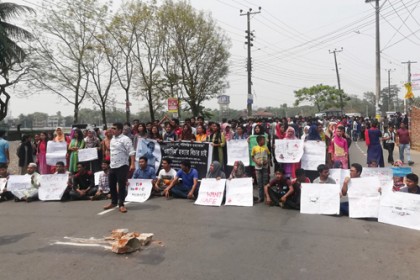 বাসচাপায় ওয়াসিম ‘হত্যা’; ক্লাসে ফিরছেন সিকৃবির শিক্ষার্থীরা 