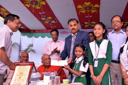 ধর্মরাজিক উচ্চ বিদ্যালয়ে প্রীতি সম্মেলন