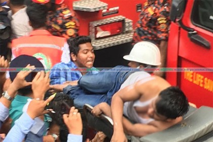 বনানীর অগ্নিকাণ্ড : বিভিন্ন হাসপাতালে চিকিৎসাধীন অর্ধশতাধিক