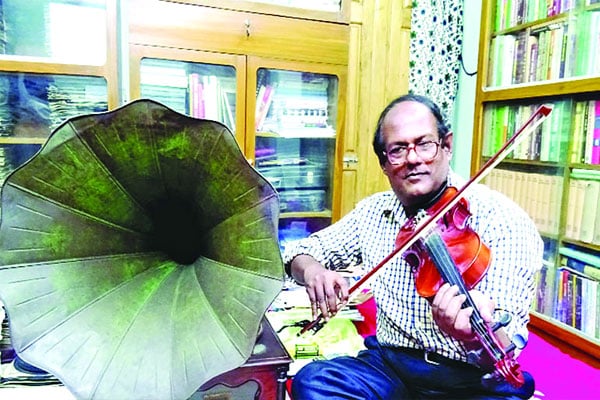 কলের গানের ইকবাল মতিন