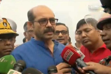 ঘটনাস্থলে মেয়র আতিকুল