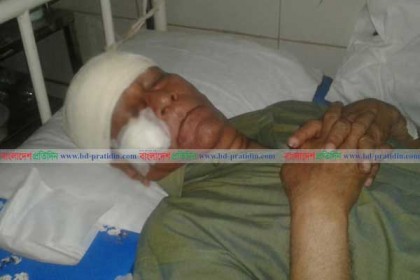 এয়ার অ্যাম্বুলেন্সে ঢাকায় আনা হয়েছে খুরশীদ আলমকে 