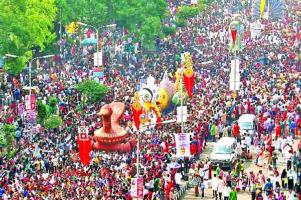 নববর্ষে ঢাবি ক্যাম্পাসে বাঁশি, মুখোশ ও ব্যাগ নিষিদ্ধ