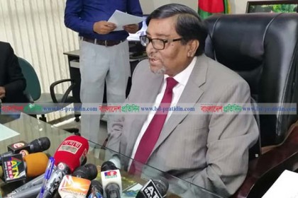 নির্বাচনবিমুখতা গণতন্ত্রের প্রতি মুখ ফিরিয়ে নেয়ার নামান্তর: ইসি মাহবুব