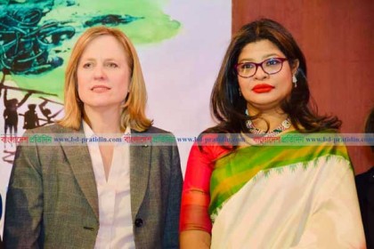 নিউইয়র্কে ‘ডিক্লারেশন অব অনর’ পেলেন সাদিয়া ফয়জুননেসা 