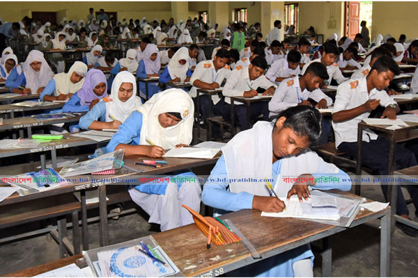 বগুড়ায় এইচএসসি পরীক্ষার প্রথম দিনে অনুপস্থিত ৪০৬ 
