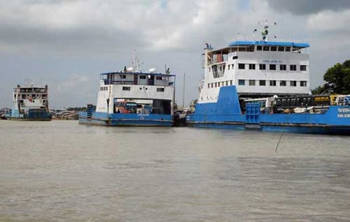 কাঁঠালবাড়ী-শিমুলিয়া রুটে নৌযান চলাচল বন্ধ