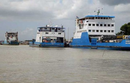 কাঁঠালবাড়ী-শিমুলিয়া রুটে নৌযান চলাচল বন্ধ