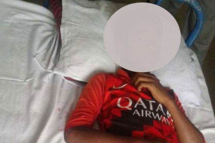 আলফাডাঙ্গায় শিক্ষকের বেত্রাঘাতে স্কুলছাত্র হাসপাতালে

