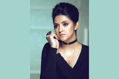 আমিও বয়ে বেড়াচ্ছি বিশ্বসুন্দরীর শোভাকে