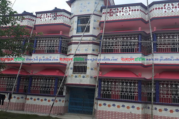 দুইদিন আটকে রেখে দুই কিশোরীকে ধর্ষণ, মীমাংসার নামে হয়রানি