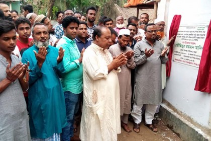 শিবগঞ্জে সাড়ে ১৩ কোটি টাকার ১৯ প্রকল্পের কাজ শুরু