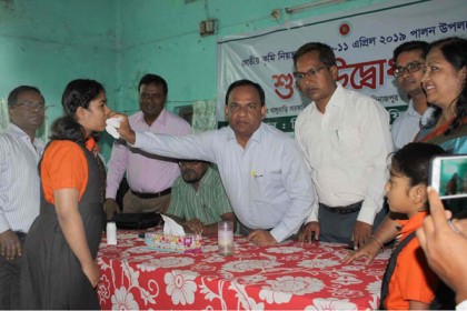 দিনাজপুড়ে জাতীয় কৃমি নিয়ন্ত্রণ সপ্তাহ উদ্বোধন