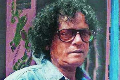 বাবা-মায়ের পাশে শায়িত হবেন টেলি সামাদ 