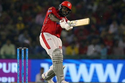 গেইলদের সামনে ১৬১ রানের লক্ষ্য