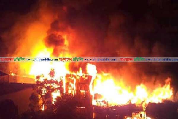 কুমিল্লা ইপিজেডে সুতার কারখানায় আগুন