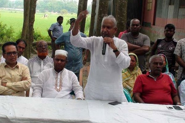মানিকগঞ্জে নতুন সড়ক নির্মাণ কাজের উদ্বোধন 