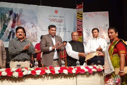 ঠাকুরগাঁওয়ে গুণী ব্যক্তিদের সম্মাননা প্রদান