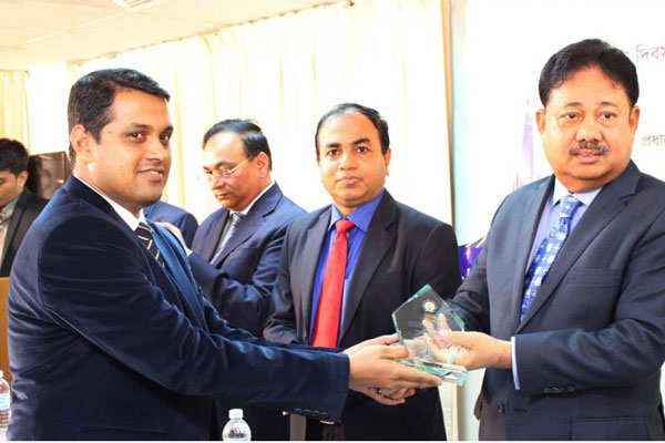 মালয়েশিয়ায় ইউএস-বাংলা এয়ারলাইন্সের পুরস্কার অর্জন