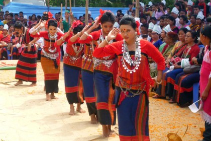 রাঙামাটিতে বৈসাবি উৎসব 

