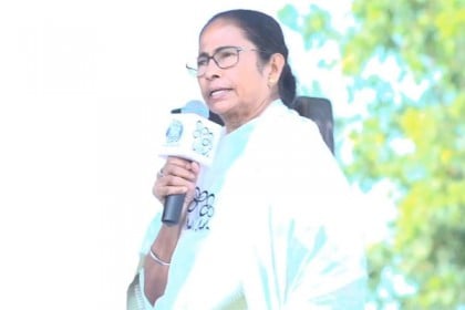 পথ হারিয়ে ফেলল মমতার হেলিকপ্টার!