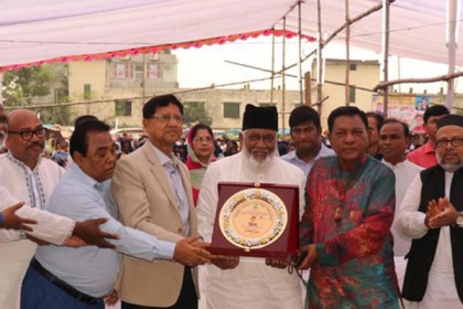 'পড়ালেখার পাশাপাশি খেলাধুলায়ও মনোযোগ দিতে হবে'


