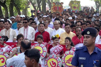 লক্ষ্মীপুরে মঙ্গল শোভাযাত্রাসহ নানা আয়োজনে বর্ষবরণ