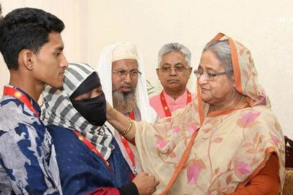 নুসরাত হত্যার সঙ্গে জড়িতরা কেউ রেহাই পাবে না: প্রধানমন্ত্রী