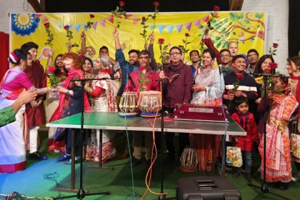 জার্মানির বার্লিনে জমকালো আয়োজনে বর্ষবরণ